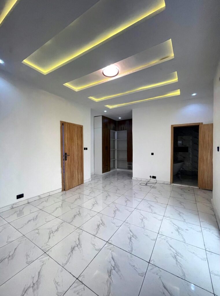 Master bedroom with fitted wardrobe, 4 bedroom semi-detached duplex in Abijo, Lekki