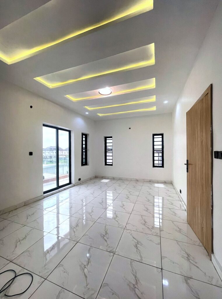 Bedroom with balcony door, 4 bedroom semi-detached duplex in Abijo, Lekki